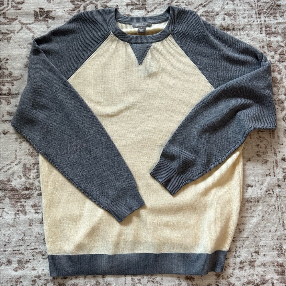 NWT Daniel Cremieux Gray and Cream Sweater